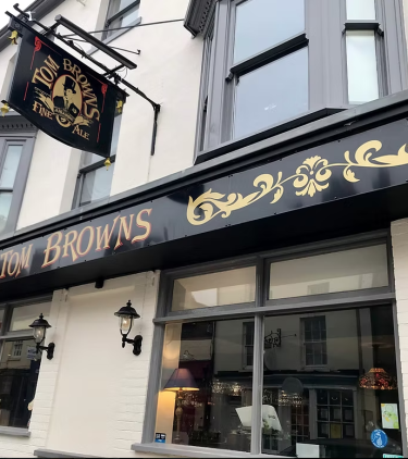tom browns