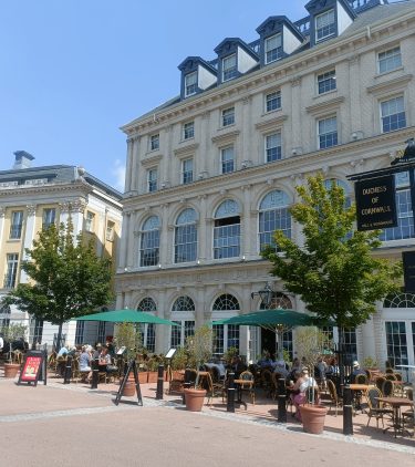 Queen Mother Square. Duchess of Cornwall Inn.