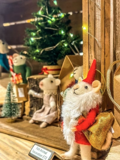 sculpture by the lake slate night shopping